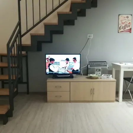 Apartment Station House Daniele