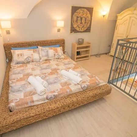 Station House Daniele Apartment Catania