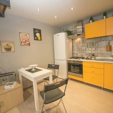 Station House Daniele Apartment *